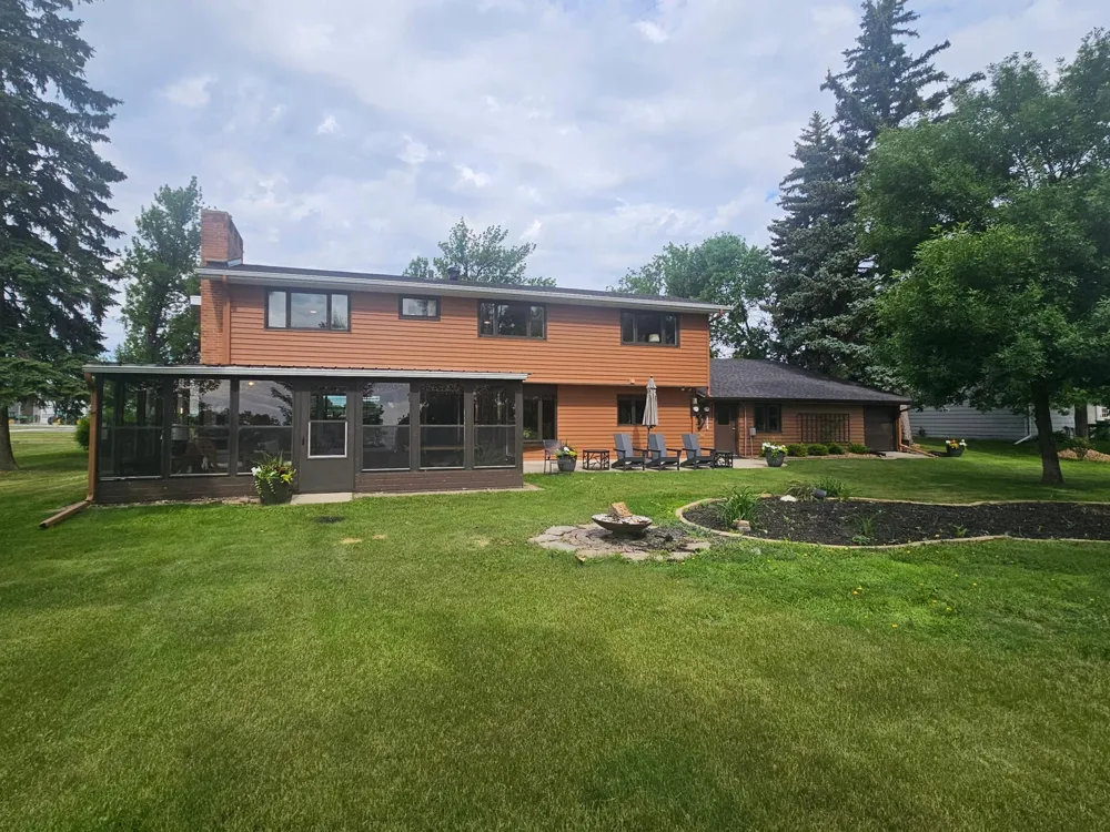 1310 4th Street Wahpeton, ND 58075
