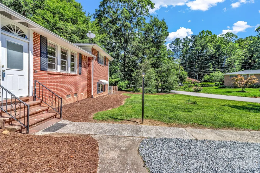 907 W Blue Ridge Road East Flat Rock, NC 28726