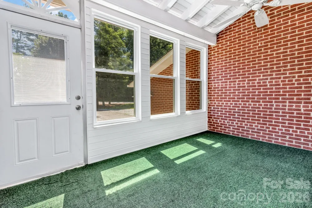 907 W Blue Ridge Road East Flat Rock, NC 28726