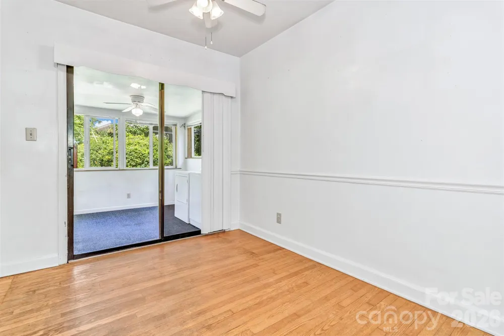 907 W Blue Ridge Road East Flat Rock, NC 28726