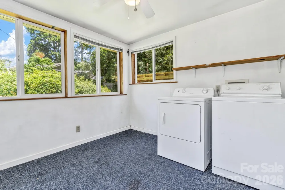 907 W Blue Ridge Road East Flat Rock, NC 28726