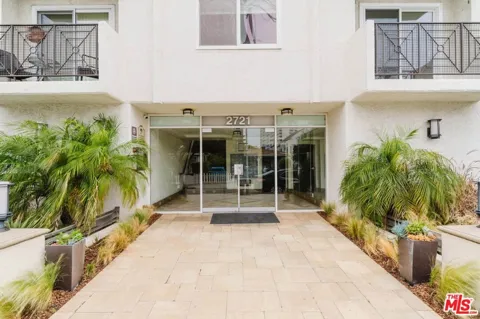 2721 2nd Street #111