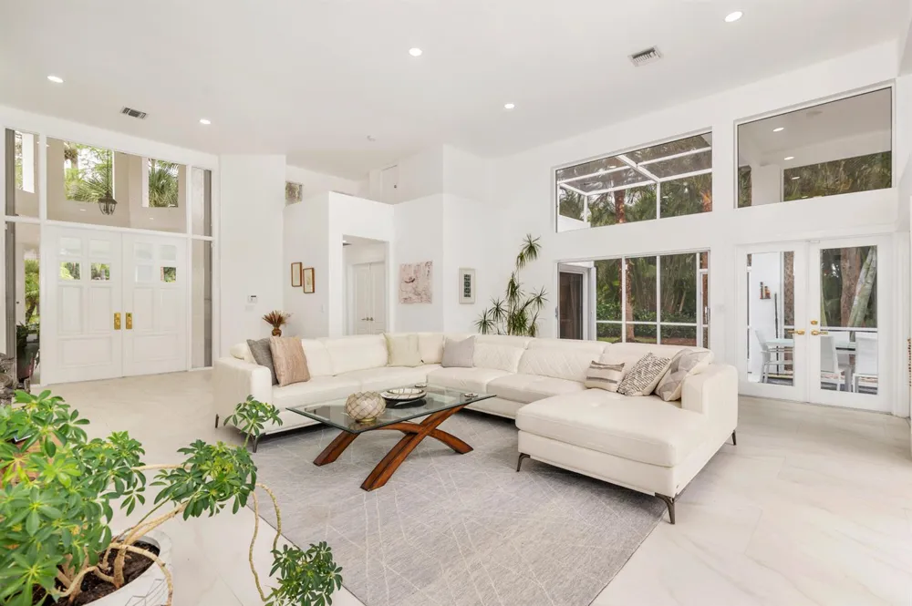 1084 Seagull Park Road S West Palm Beach, FL 33411