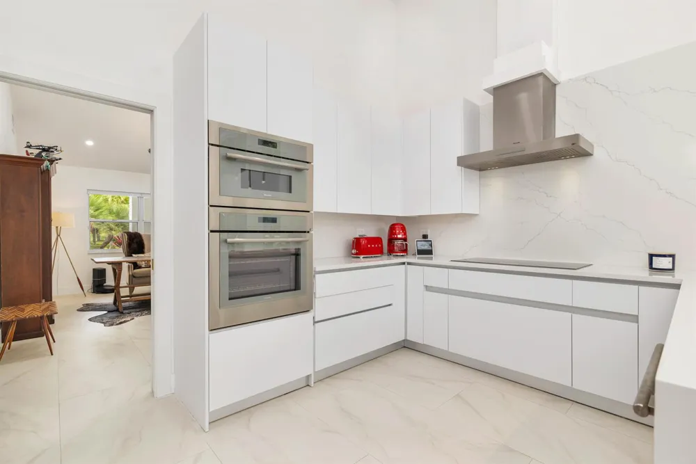 1084 Seagull Park Road S West Palm Beach, FL 33411
