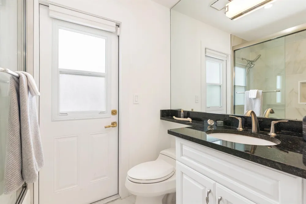 1084 Seagull Park Road S West Palm Beach, FL 33411