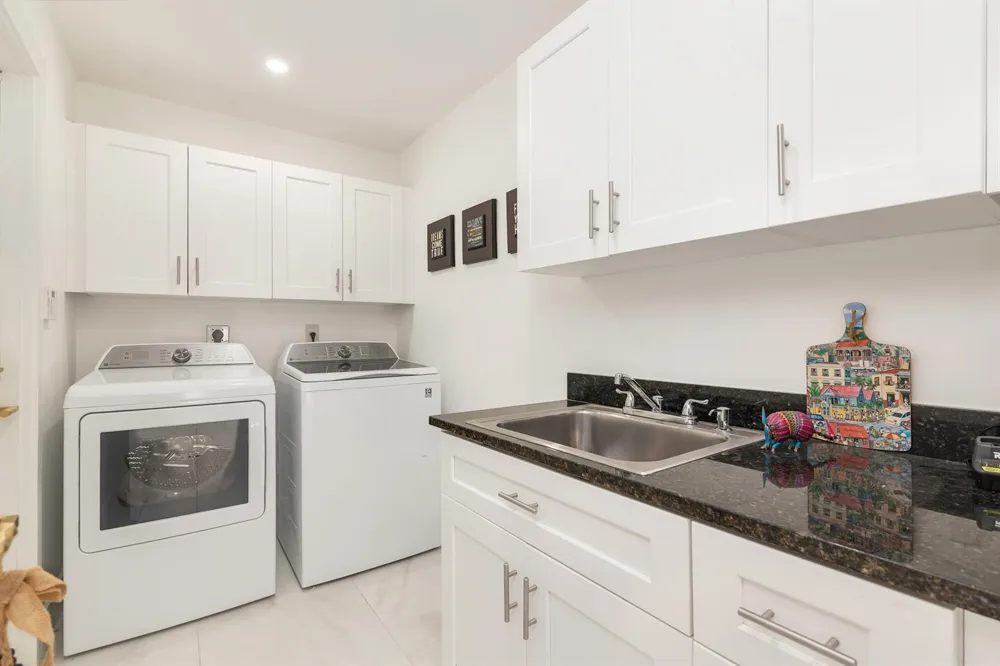 1084 Seagull Park Road S West Palm Beach, FL 33411