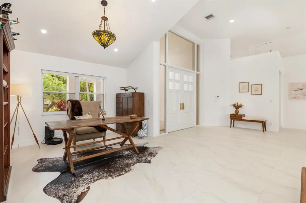 1084 Seagull Park Road S West Palm Beach, FL 33411