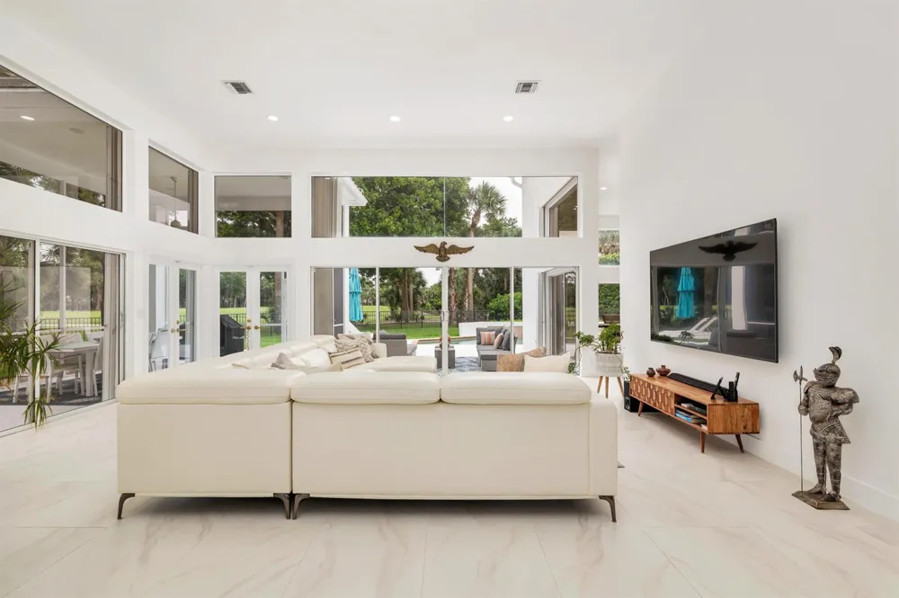 1084 Seagull Park Road S West Palm Beach, FL 33411