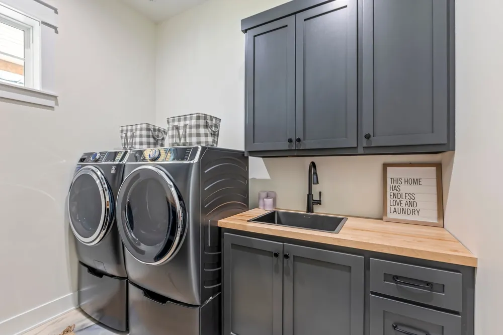 610 Dogwood Way Burns, TN 37029