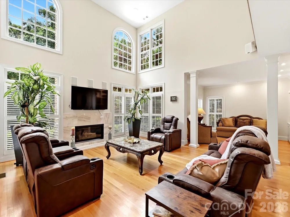 2744 W Pinewood Road Chester, SC 29706