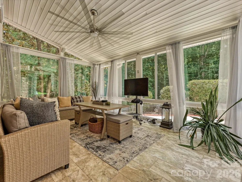 2744 W Pinewood Road Chester, SC 29706