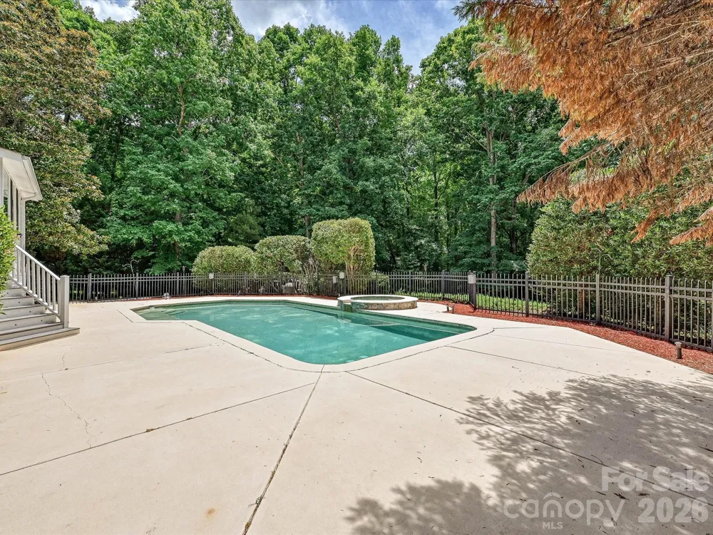 2744 W Pinewood Road Chester, SC 29706