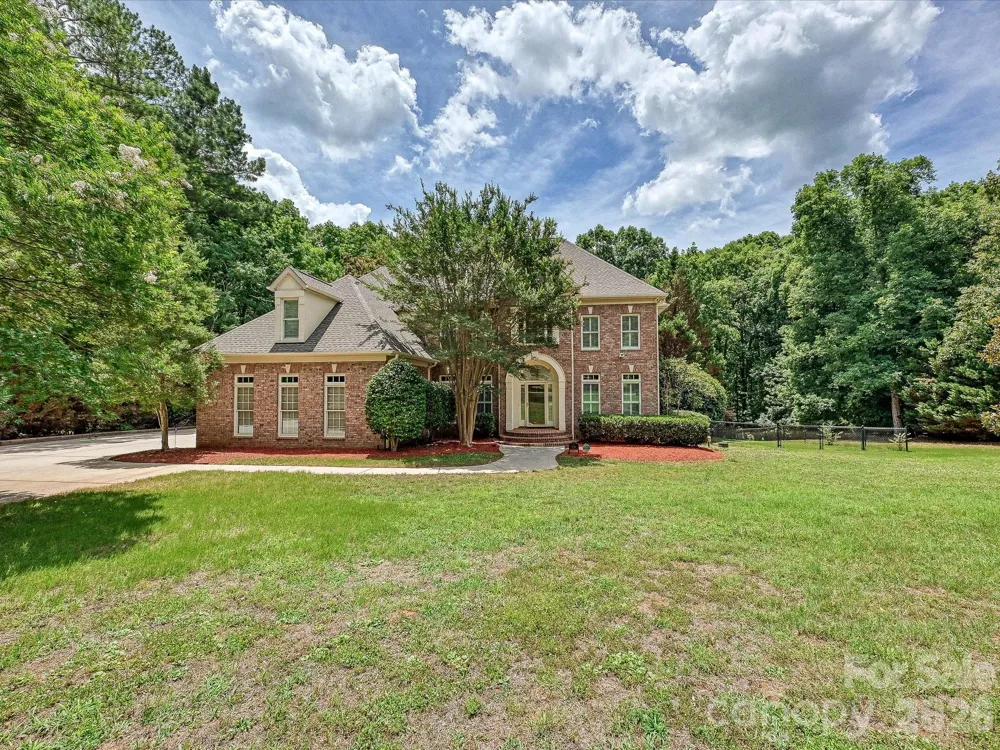 2744 W Pinewood Road Chester, SC 29706