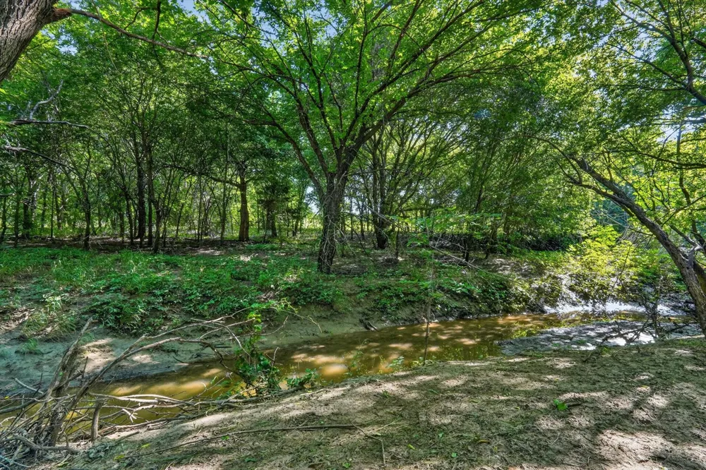 2041 Hudson Court Alvarado, TX 76009