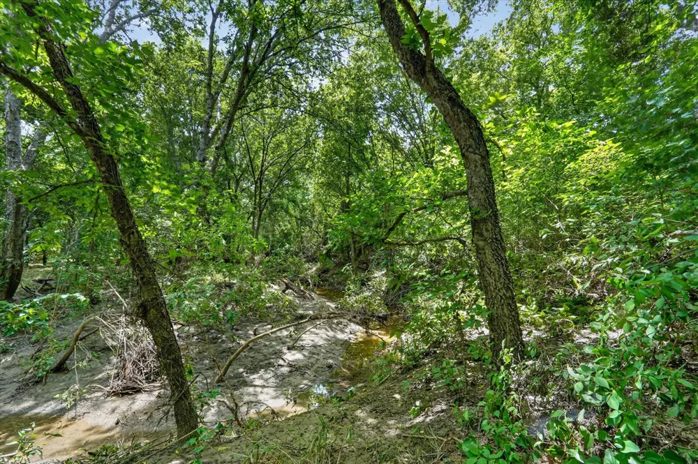2041 Hudson Court Alvarado, TX 76009