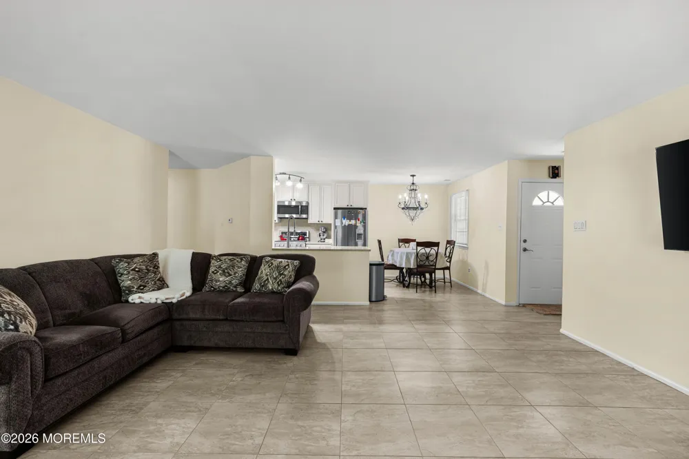 471 Hawthorne Place Morganville, NJ 07751
