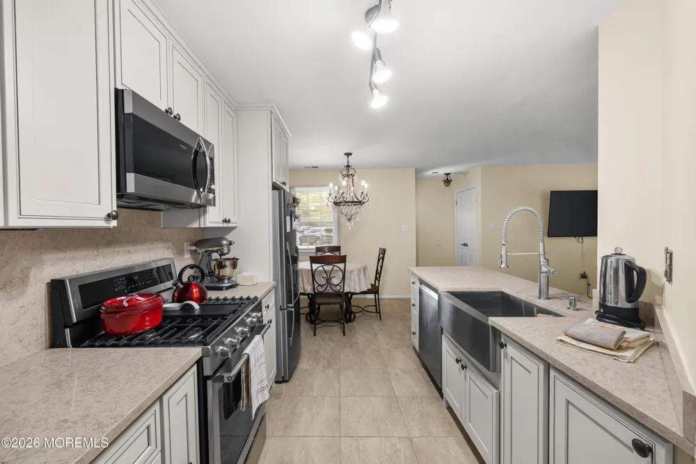 471 Hawthorne Place Morganville, NJ 07751