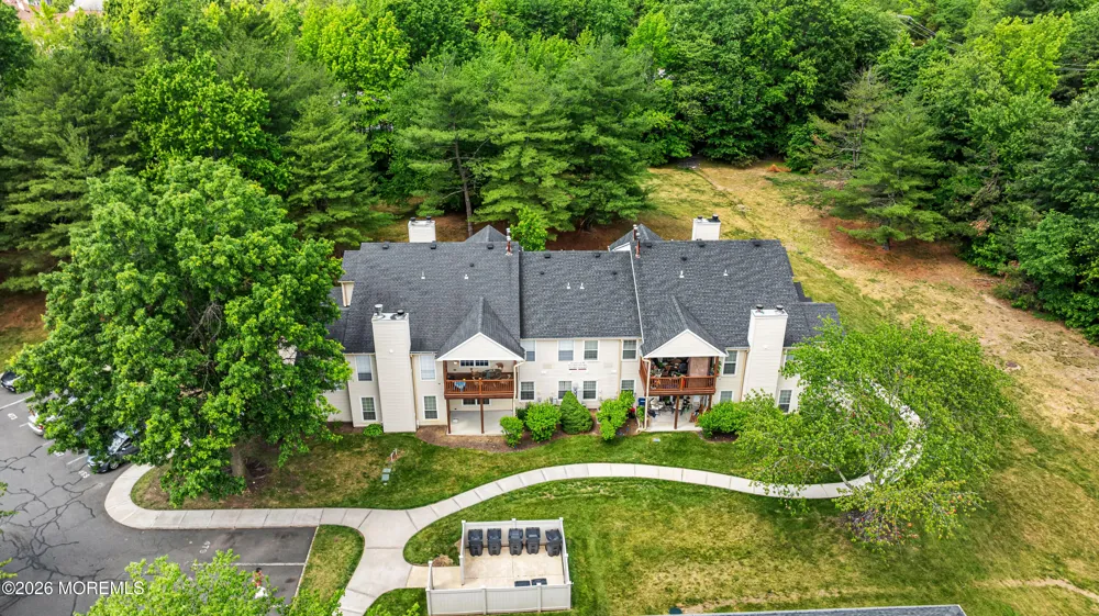 471 Hawthorne Place Morganville, NJ 07751