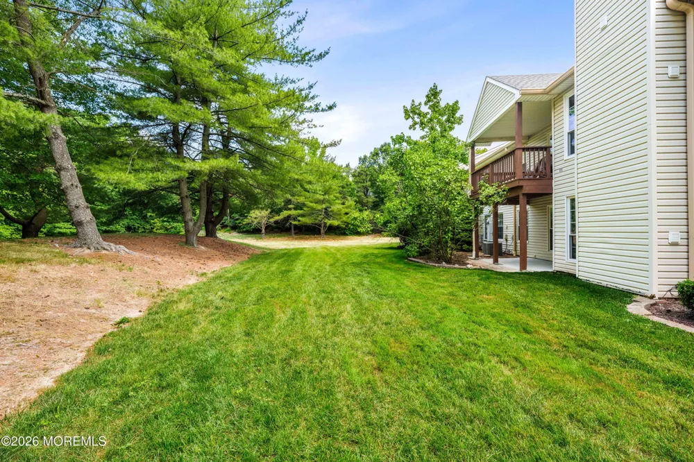 471 Hawthorne Place Morganville, NJ 07751