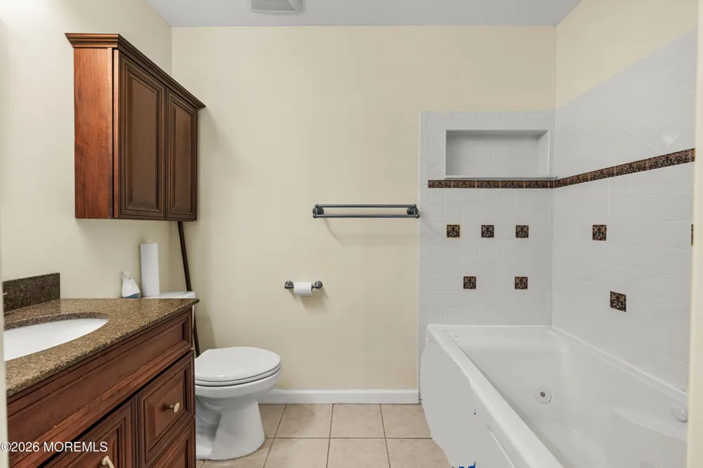 471 Hawthorne Place Morganville, NJ 07751