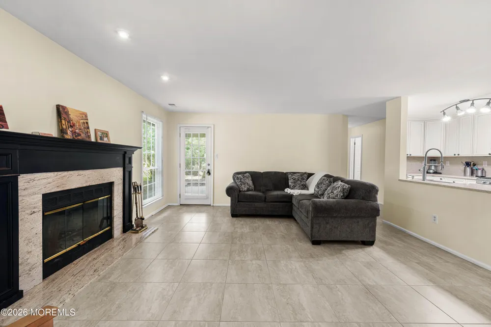 471 Hawthorne Place Morganville, NJ 07751