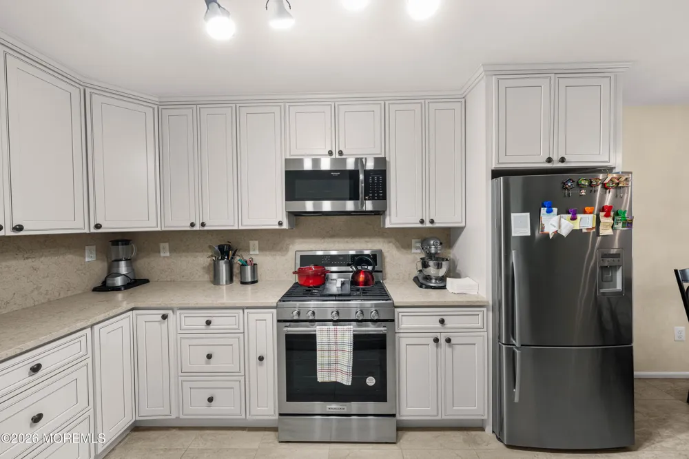 471 Hawthorne Place Morganville, NJ 07751