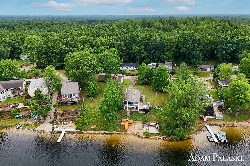3542 Holiday Drive Montcalm Township, MI 48838