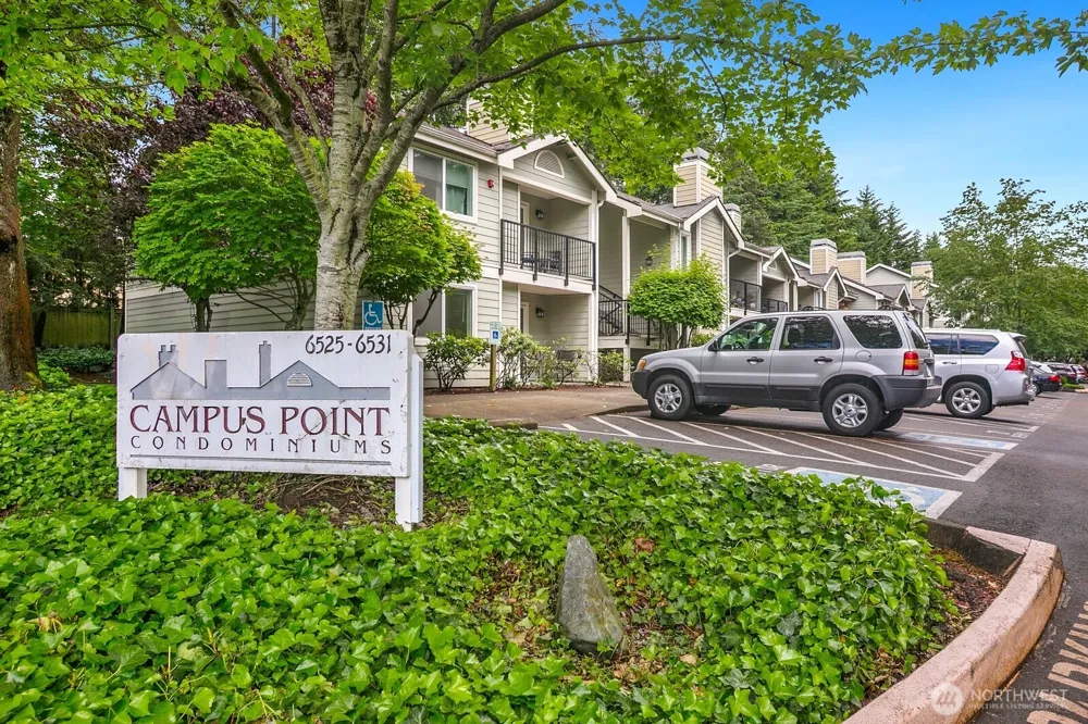 6525 200th Street SW #101 Lynnwood, WA 98036