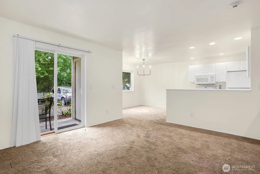 6525 200th Street SW #101 Lynnwood, WA 98036