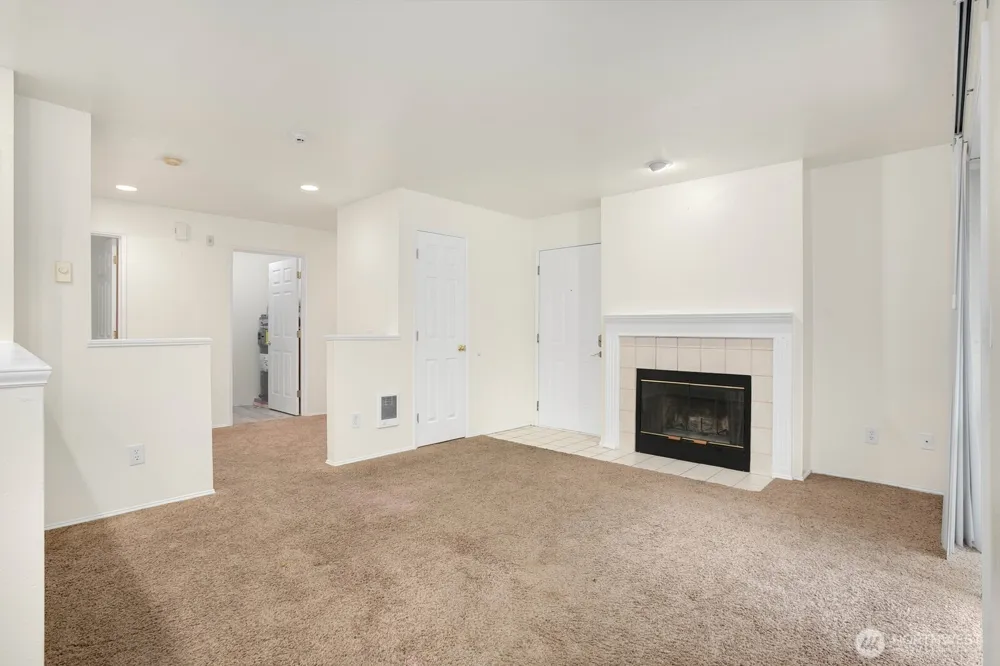 6525 200th Street SW #101 Lynnwood, WA 98036