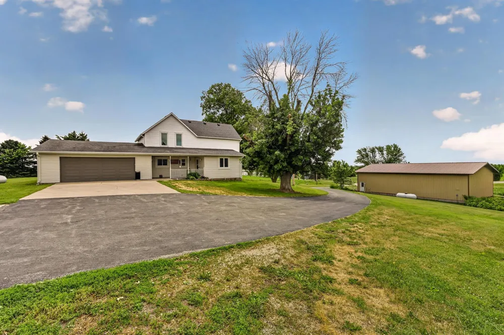 42219 Highway 58 Boulevard Zumbrota, MN 55992