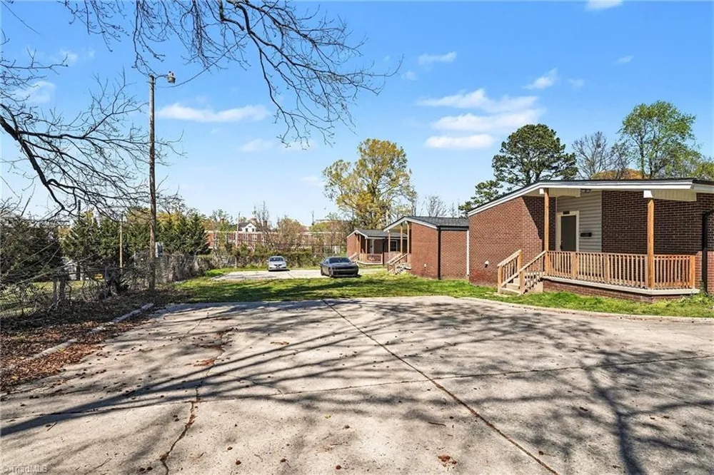 511 Saunders Place #A High Point, NC 27260