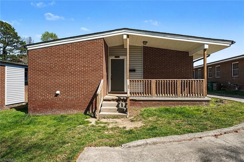 511 Saunders Place #A High Point, NC 27260