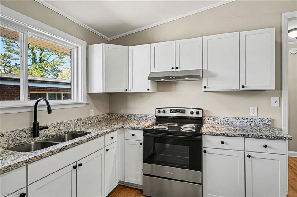 511 Saunders Place #A High Point, NC 27260