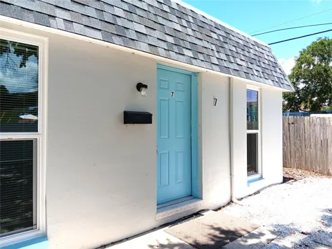 885 BELTREES STREET #7