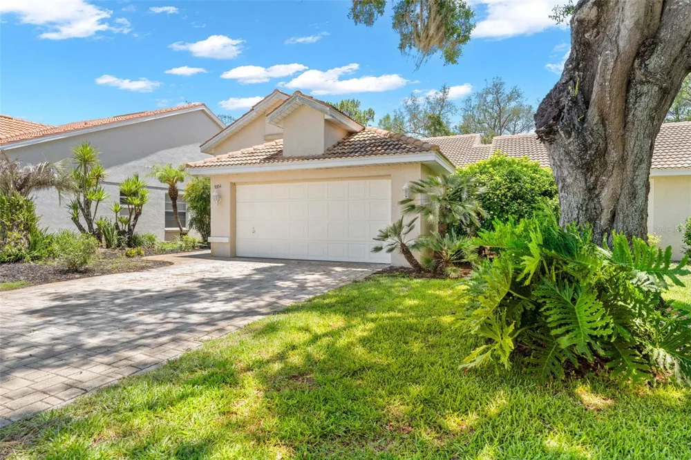 9354 MISSISSIPPI RUN Weeki Wachee, FL 34613