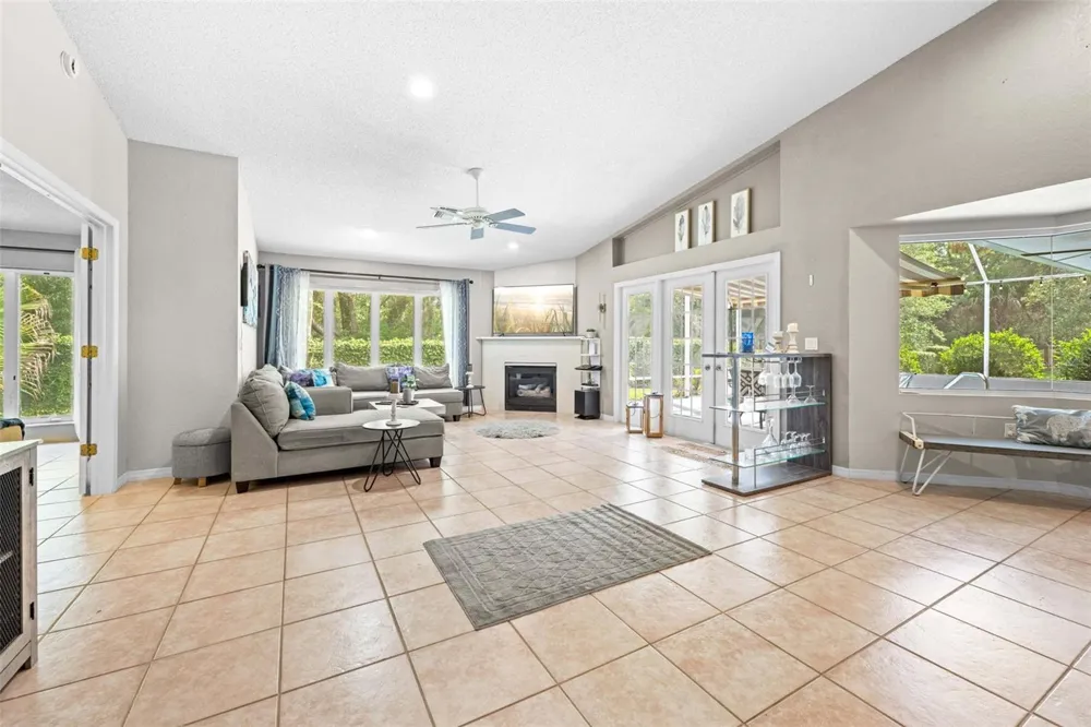 9354 MISSISSIPPI RUN Weeki Wachee, FL 34613