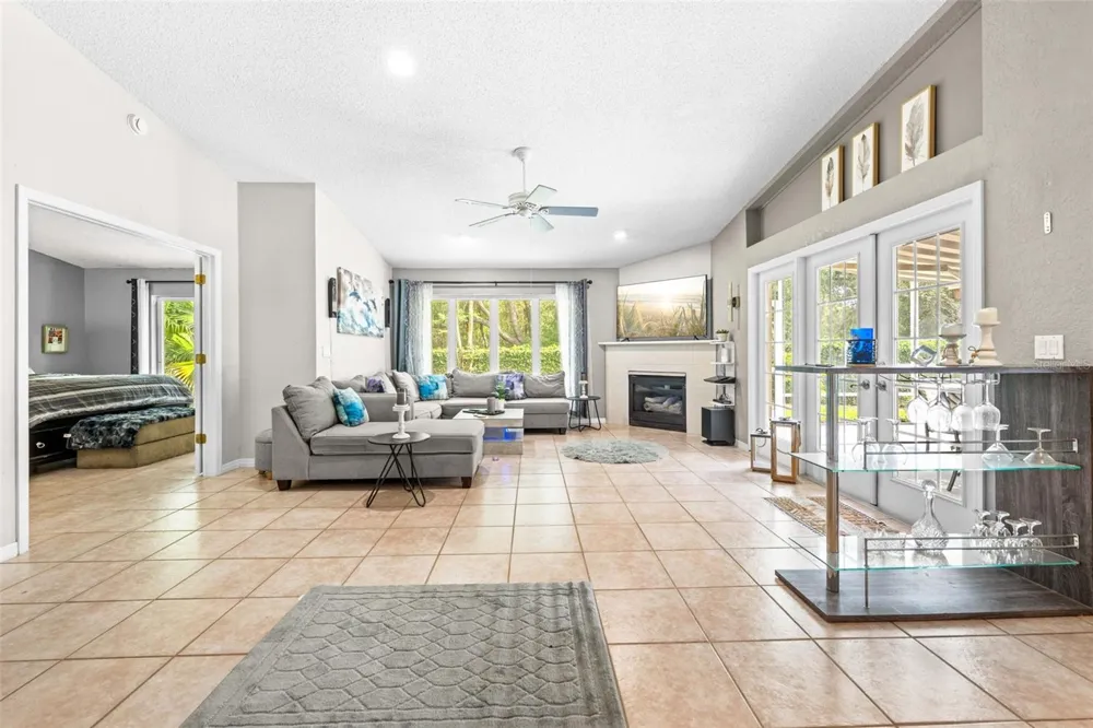 9354 MISSISSIPPI RUN Weeki Wachee, FL 34613