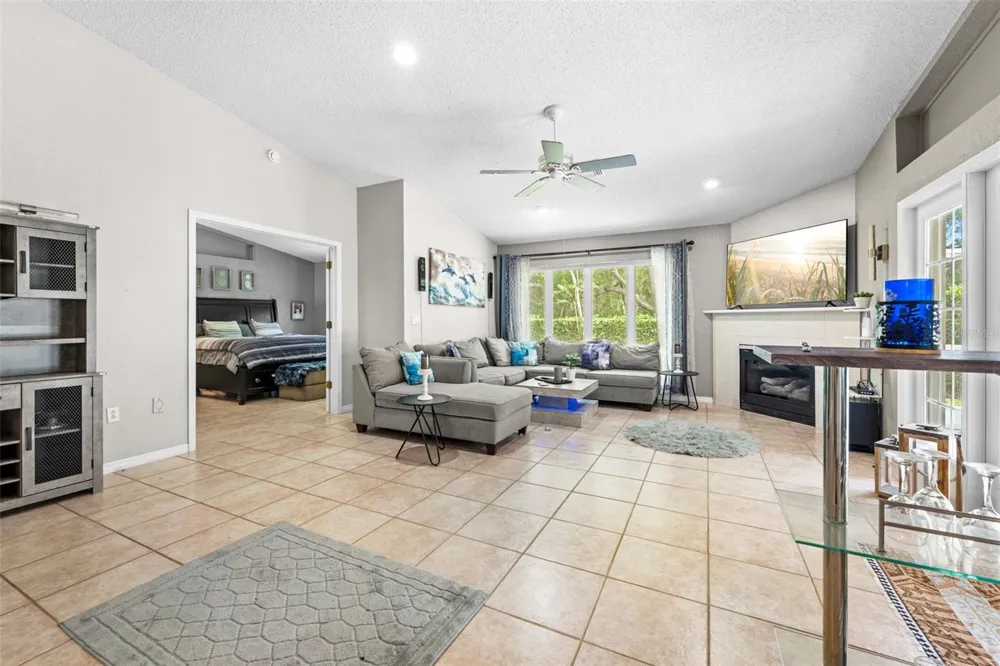 9354 MISSISSIPPI RUN Weeki Wachee, FL 34613