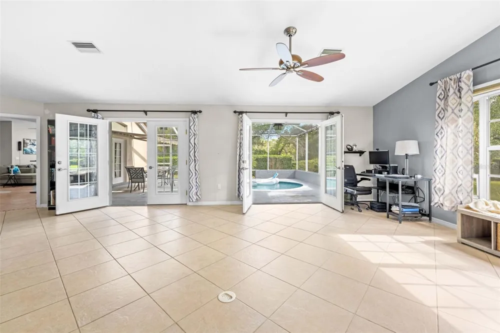 9354 MISSISSIPPI RUN Weeki Wachee, FL 34613