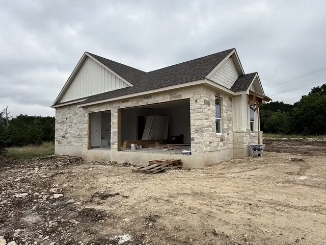 127 Riparian Elm Road Bertram, TX 78605