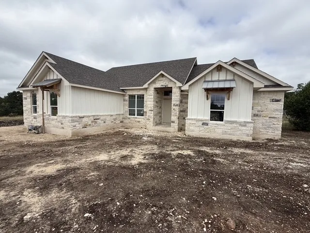 127 Riparian Elm Road Bertram, TX 78605