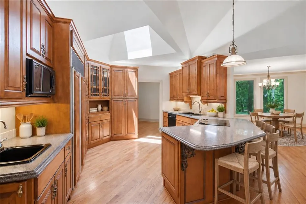 532 Cherokee Trail Big Canoe, GA 30143
