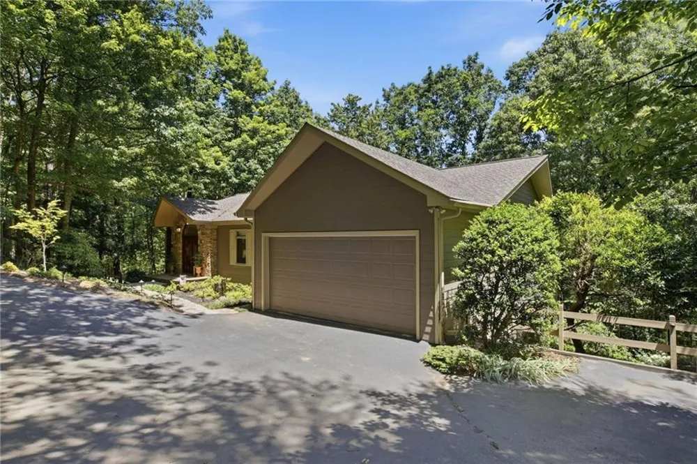 532 Cherokee Trail Big Canoe, GA 30143