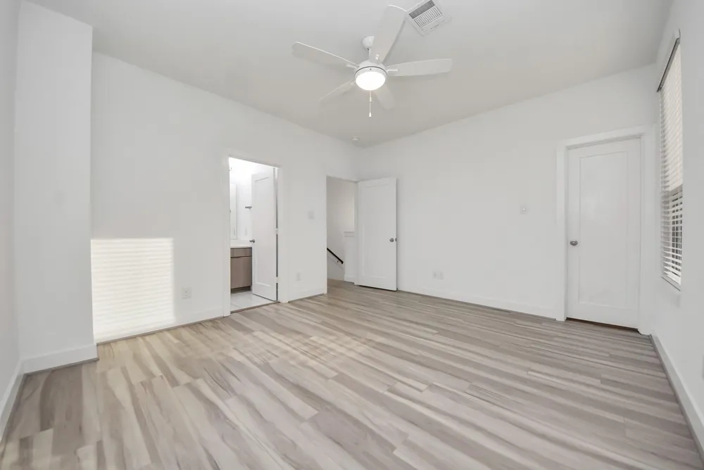 18716 Centro Main Street #B Shenandoah, TX 77385