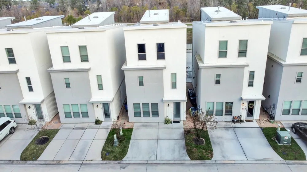 18716 Centro Main Street #B Shenandoah, TX 77385