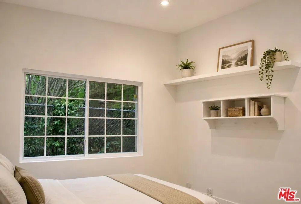 1265 Bienveneda Avenue Pacific Palisades, CA 90272