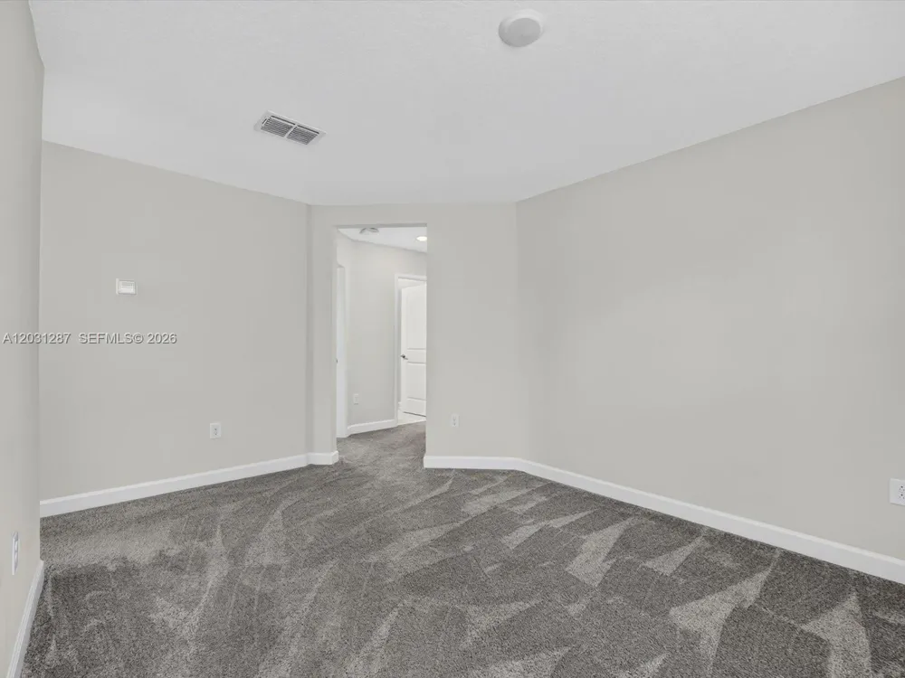 1152 Trappers Trail Loop Davenport, FL 33896