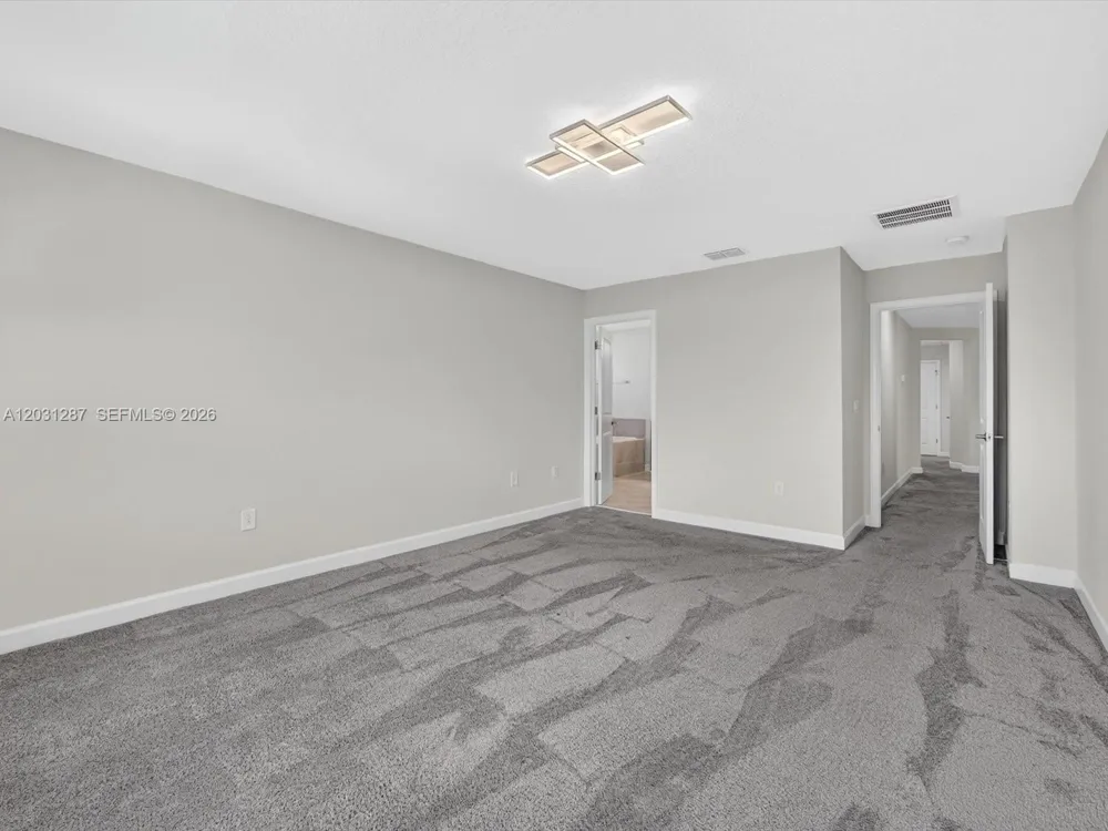 1152 Trappers Trail Loop Davenport, FL 33896
