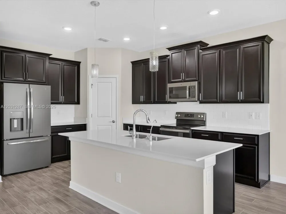 1152 Trappers Trail Loop Davenport, FL 33896